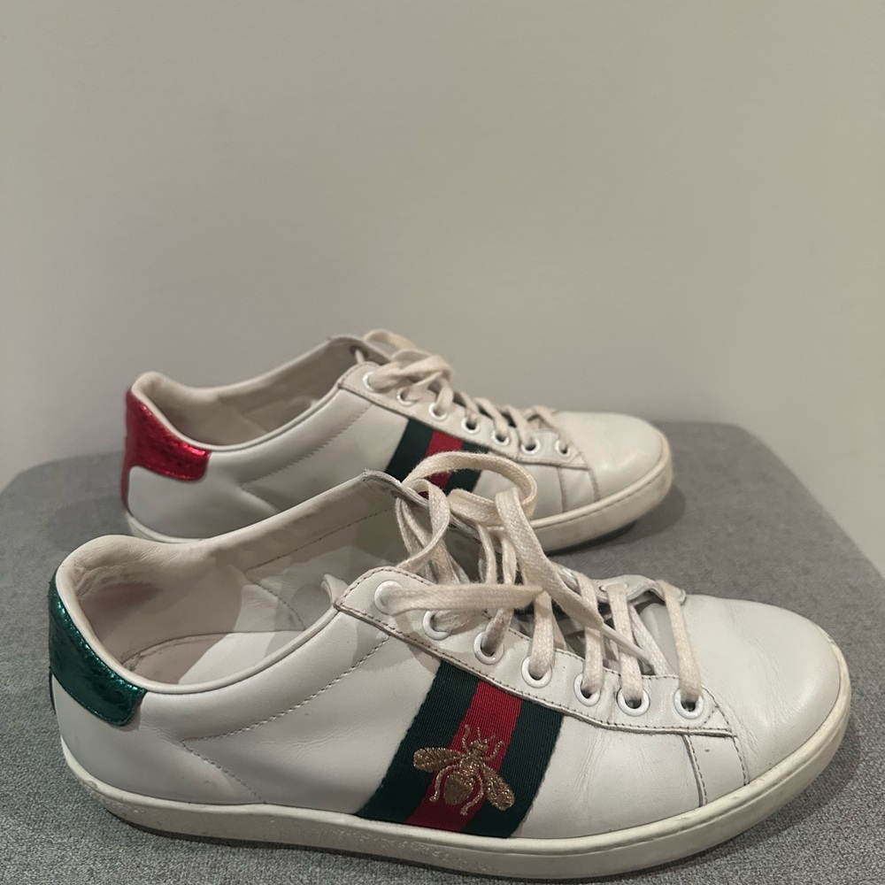 Gucci White Sneakers with Green and Red Accents